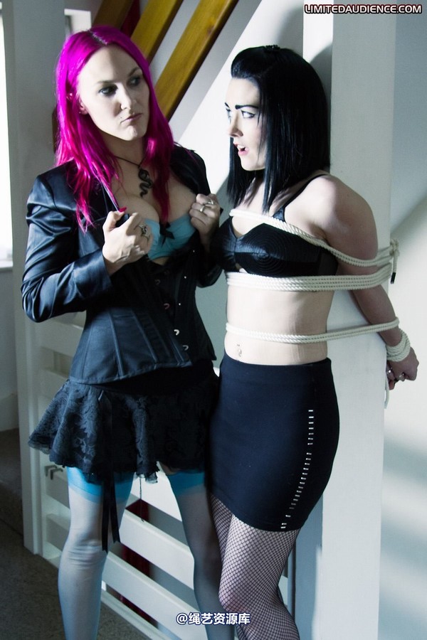 limitedaudience - 2011 elyssia lolly for her own safety 第 18 张图片