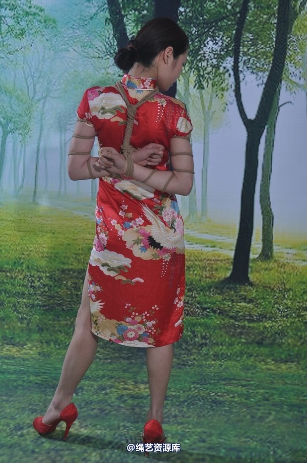 mj影视 - 三大模特争秀1 第 154 张图片