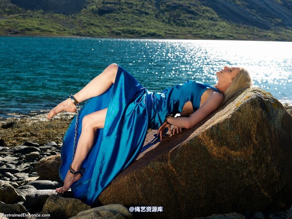 restrainedelegance - Top International Fashion Model 第 32 张图片