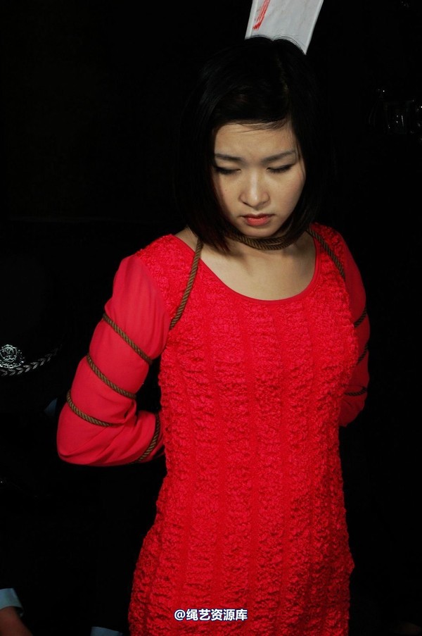 mj影视 - 梅晓枫―临刑捆绑2013-05-09 第 108 张图片