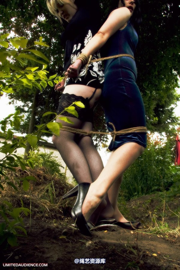 limitedaudience - 2009 nikki rebekka raynor nature bound 2 第 32 张图片