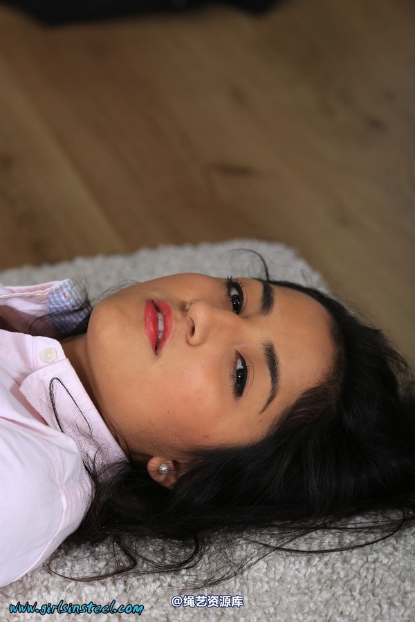 girlsinsteel - Secretary in handcuffs 第 33 张图片