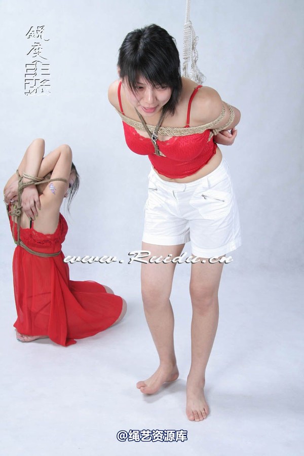 锐度主张 - 婷婷和嫣儿KB悬吊 第 69 张图片