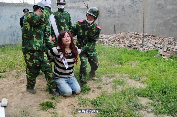 mj影视 - 心灵震憾之刑场.2013-05-04 第 32 张图片