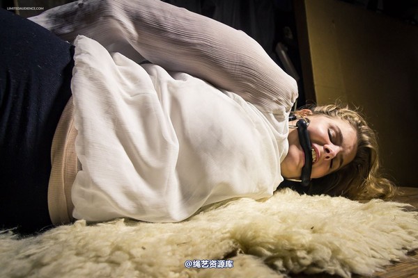 limitedaudience - 2015 alais peach hogtied 第 36 张图片