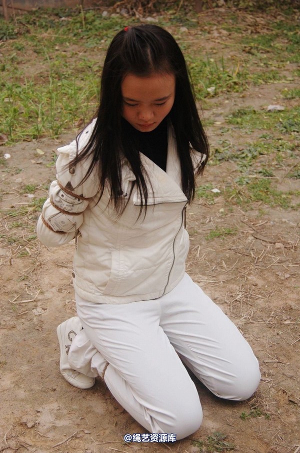 mj影视 - 安娜刑场2013-04-13 第 42 张图片