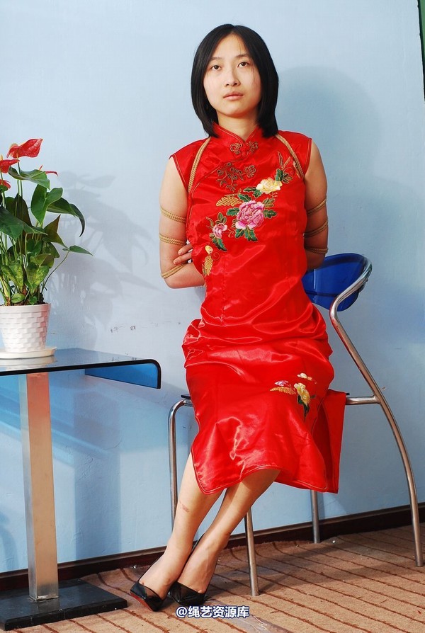 唯美之家 - 白雪试服装4 第 9 张图片