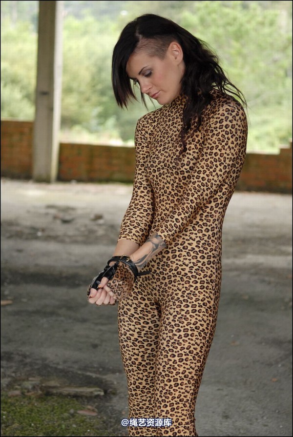 simplytied - Spain Leopard 第 6 张图片
