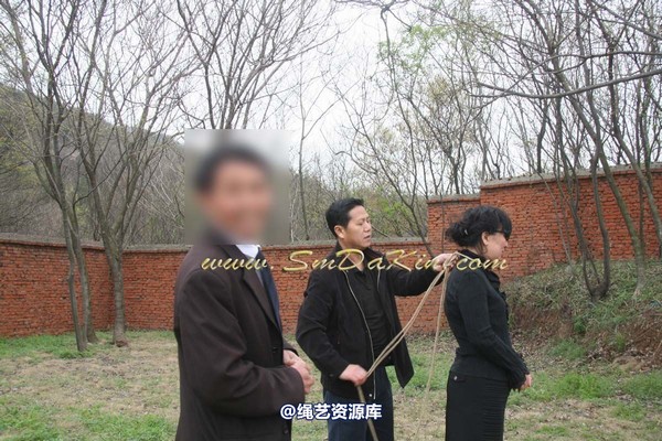 锐度主张 - 2009年第21期捆绑图（2009.4.26）3.28聚会，同好MM极限紧缚 第 34 张图片