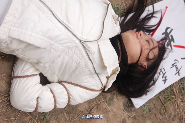 mj影视 - 安娜刑场2013-04-13 第 209 张图片