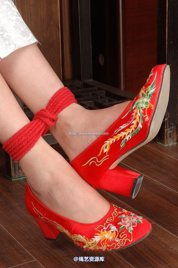 丽柜美束 - 2006-08-01 第 43 张图片