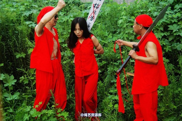 mj影视 - 血的代价-红罪衣刑场木驴斩－梅晓芳2013-08-26 第 104 张图片