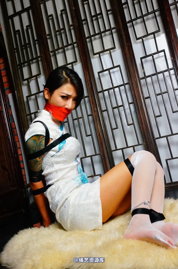 dk13美束馆 - 9.19-红袖白旗袍C-102P 第 84 张图片