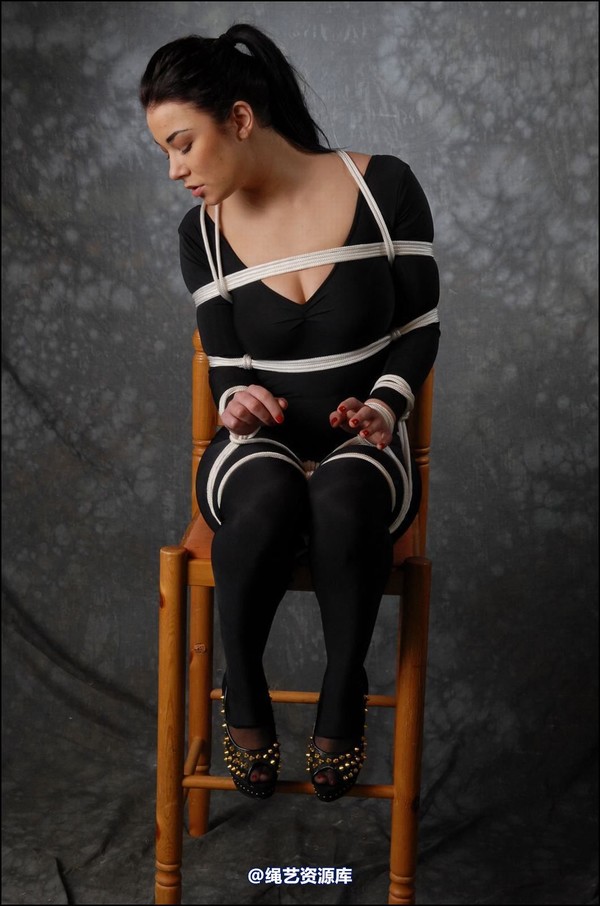 simplytied - C in Black cat 第 12 张图片