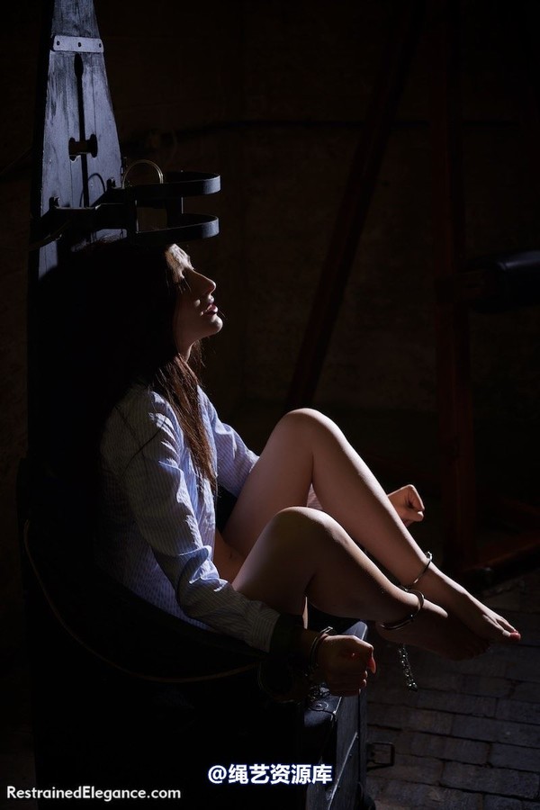 restrainedelegance - The Torture Throne 第 13 张图片