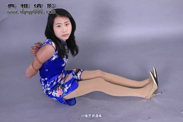 典雅倩影 - 074-清香飘来花吐蕊，秋千娇女荡春风 第 14 张图片