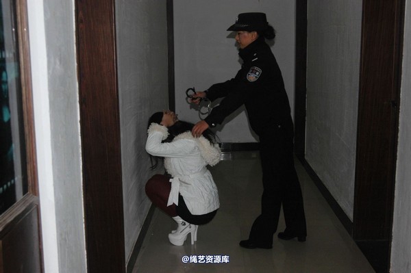 mj影视 - 安娜抓捕2013-04-13 第 8 张图片