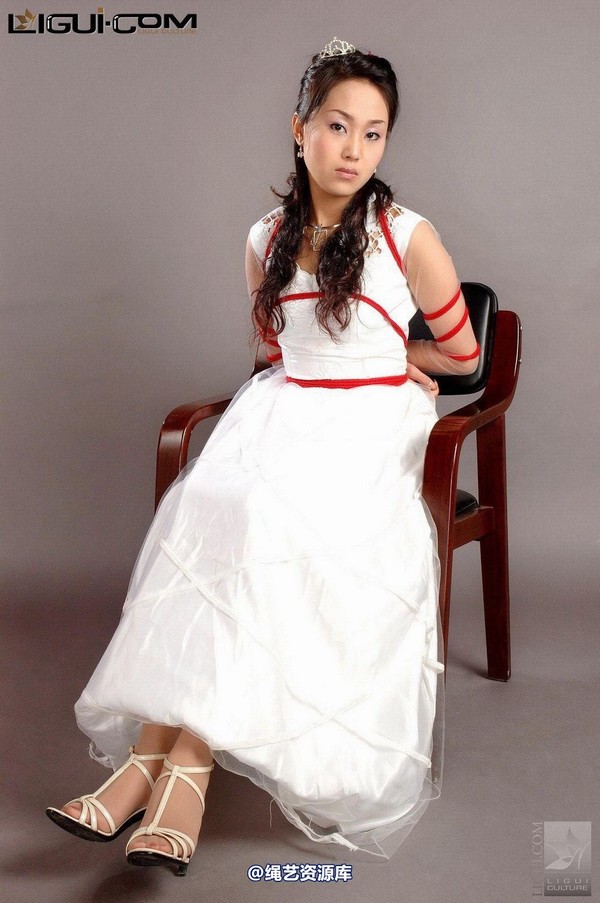 丽柜美束 - 2008-10-21 琳达 第 16 张图片