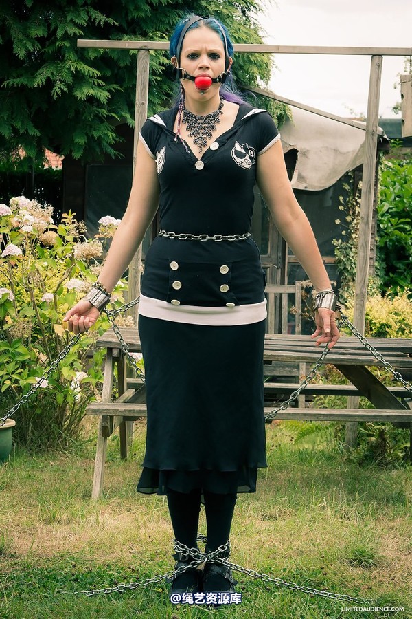limitedaudience - 2013 beckykat chained 第 32 张图片