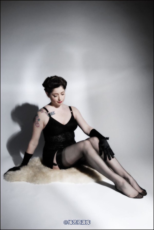 simplytied - 50s Girdle shoot 第 1 张图片