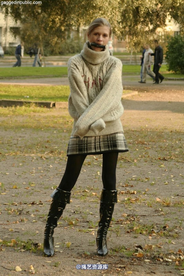 gaggedinpublic - gip078 第 21 张图片