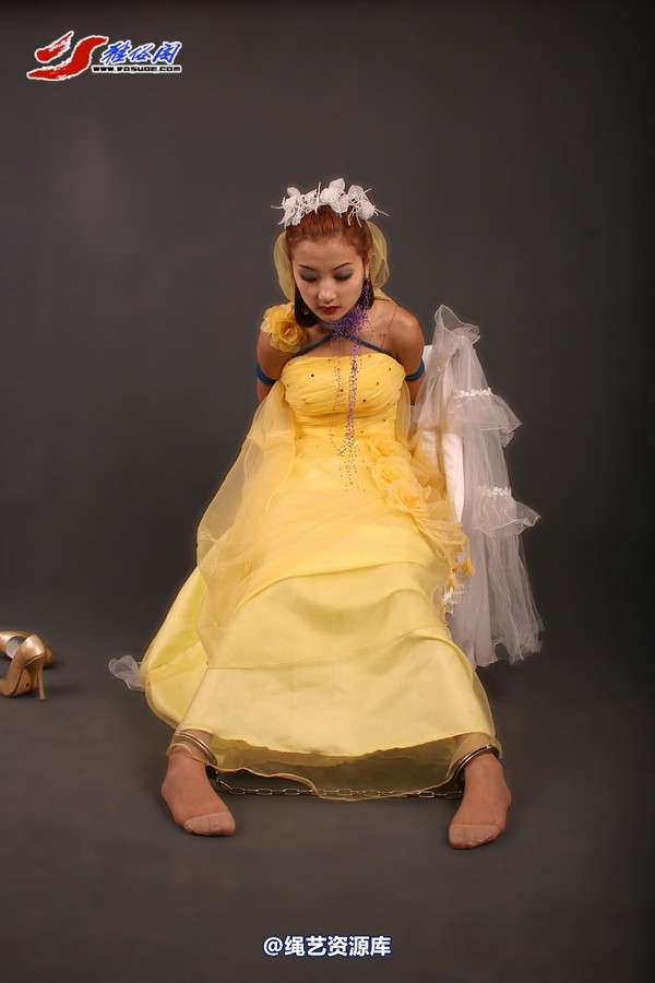 雅俗阁 - 20060402雪儿黄色婚纱 第 56 张图片