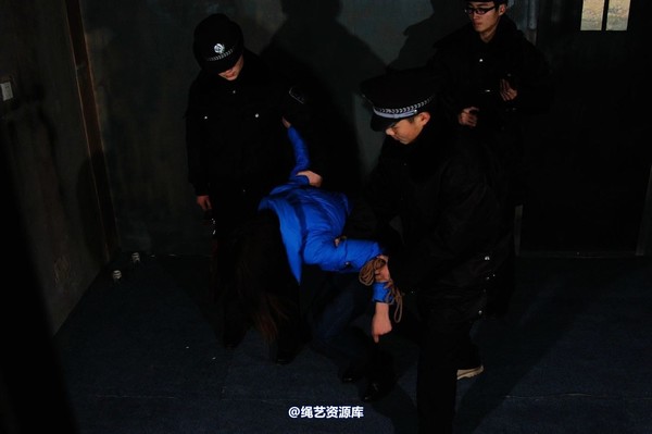 mj影视 - 故意杀人犯黄燕－绑赴刑场2013-03-28 第 113 张图片