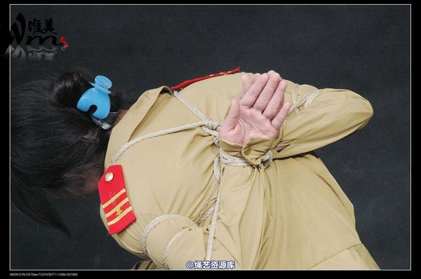 唯美之家 - 2008-08-06水柔军装 第 237 张图片