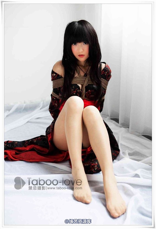 禁忌摄影 - No.009 小T ��光房�g�Y日本娃娃 第 11 张图片