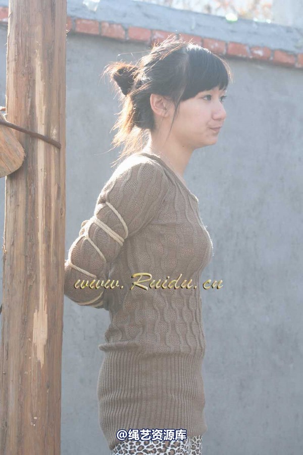 锐度主张 - 2009年第02期捆绑图（2009.1.6）模特：乐乐 第 1 张图片