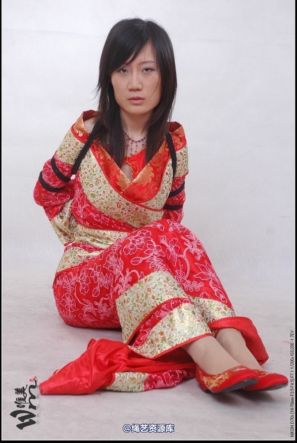 唯美之家 - 2008-11-20雯雯汉服 第 53 张图片