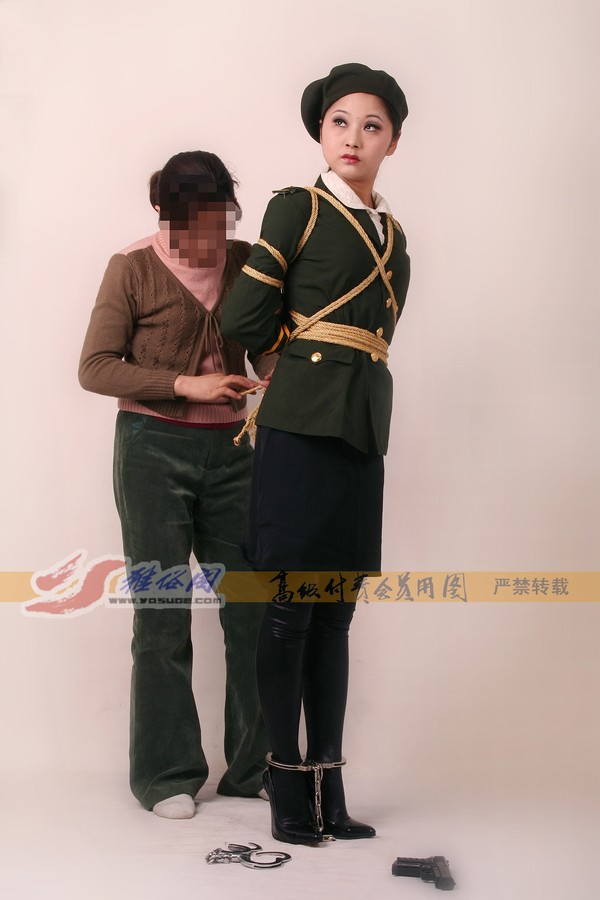 雅俗阁 - 20060422雅思警服(2) 第 67 张图片