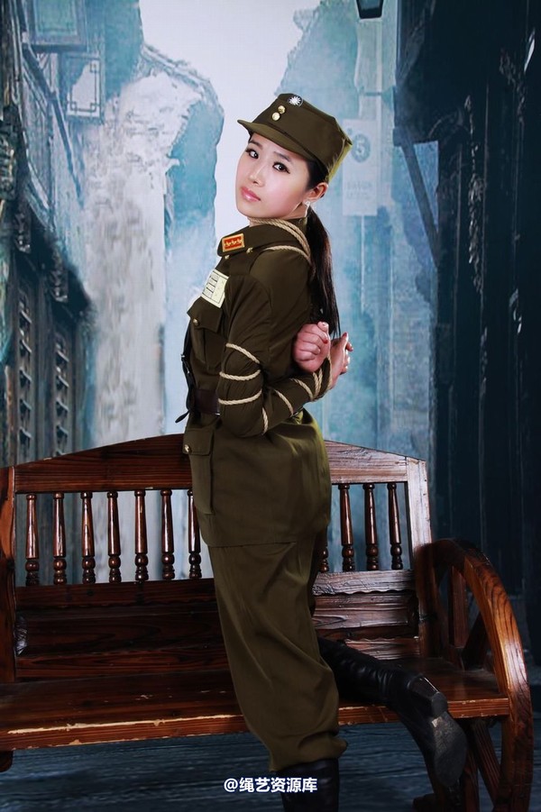 神艺缘 - 235-美式女制服 第 22 张图片