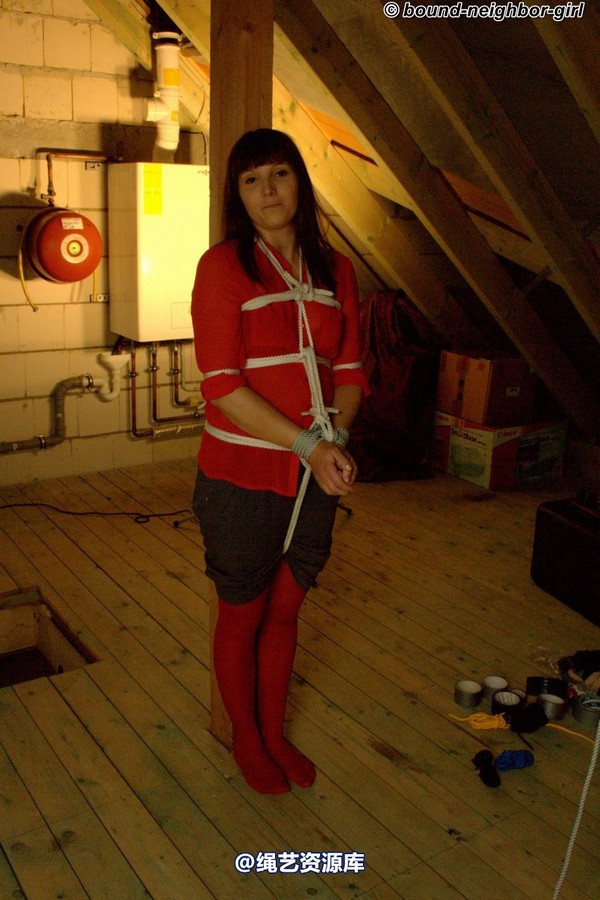 bound-neighbor-girl - Susan - Tied up in the Attic 2 第 15 张图片