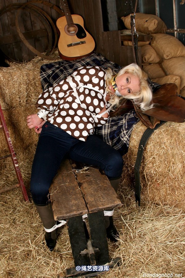 bondagebob - Lana Down on the farm 第 108 张图片