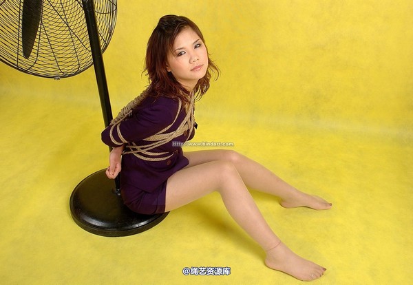 丽柜美束 - 2006-08-15 第 31 张图片