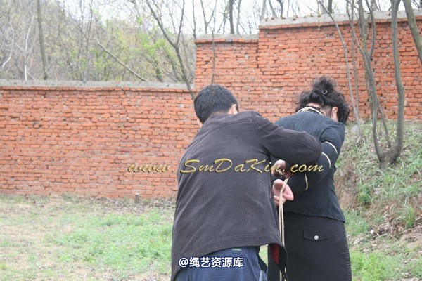 锐度主张 - 2009年第21期捆绑图（2009.4.26）3.28聚会，同好MM极限紧缚 第 9 张图片