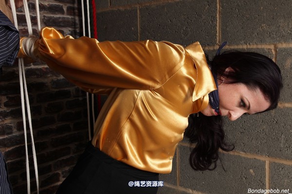 bondagebob - Caroline Pierce Taken to the garage 第 75 张图片