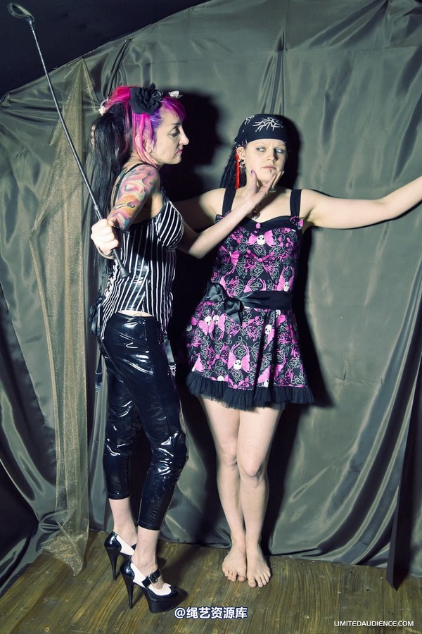 limitedaudience - 2012 beckykat loltaru domination 2 第 5 张图片