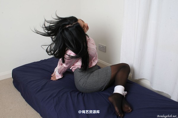 bondagebob - Monica Harris Tied and cast aside 第 11 张图片