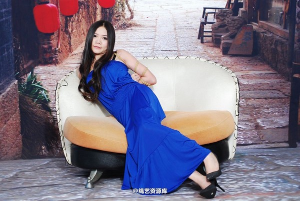 唯美之家 - 新模雪嫣蓝礼服 第 11 张图片
