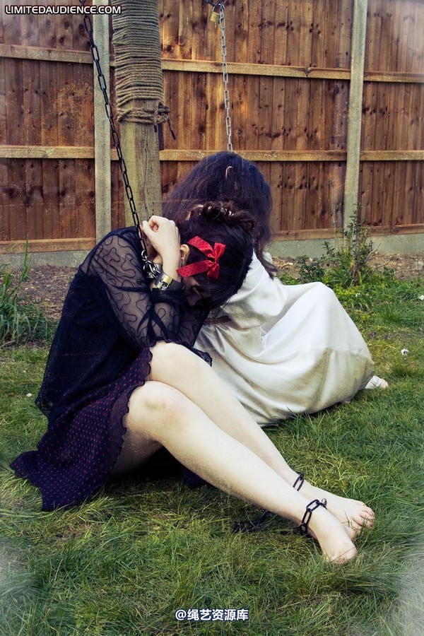 limitedaudience - 2010 catya dominick destruction resting 第 5 张图片