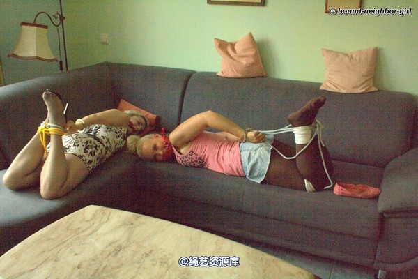 bound-neighbor-girl - Cindy and Vanessa A - Bondage at home 5 第 6 张图片