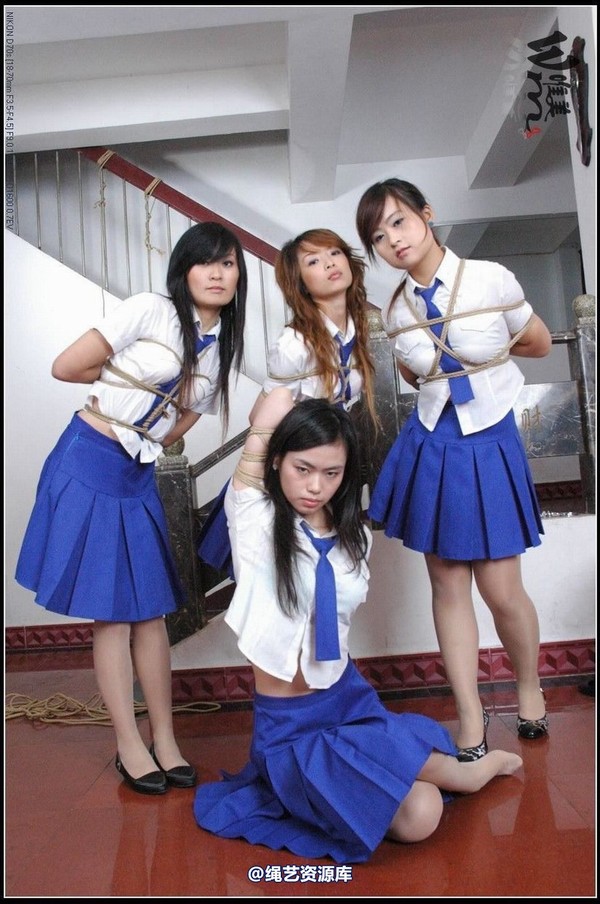 唯美之家 - 2008-09-24制服群绑 第 167 张图片