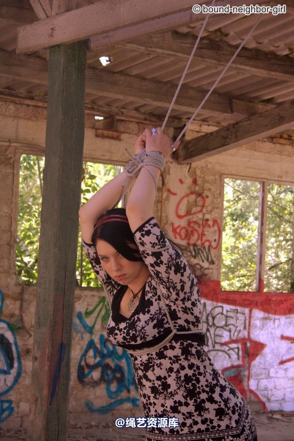 bound-neighbor-girl - Jasmin - Tied up in the ruins 2 第 7 张图片