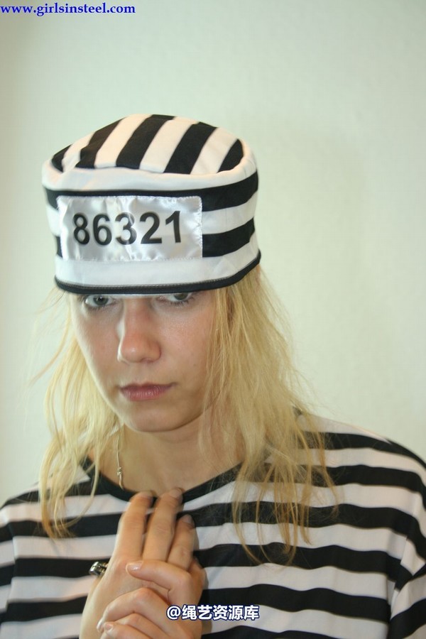girlsinsteel - 2 dangerous girls as convicts 第 50 张图片