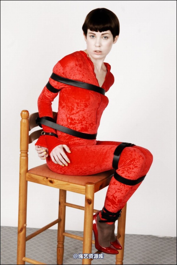 simplytied - Fawnya Red catsuit part 2 第 25 张图片