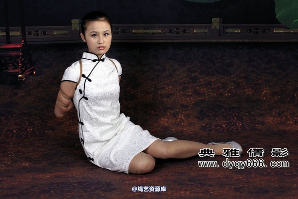 典雅倩影 - 012-典雅倩影美女丽莎旗袍 第 83 张图片