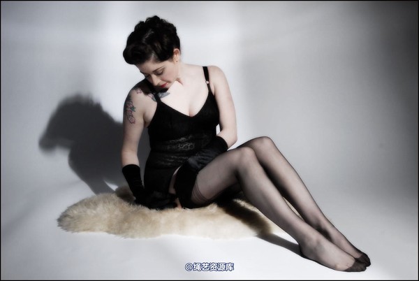 simplytied - 50s Girdle shoot 第 3 张图片