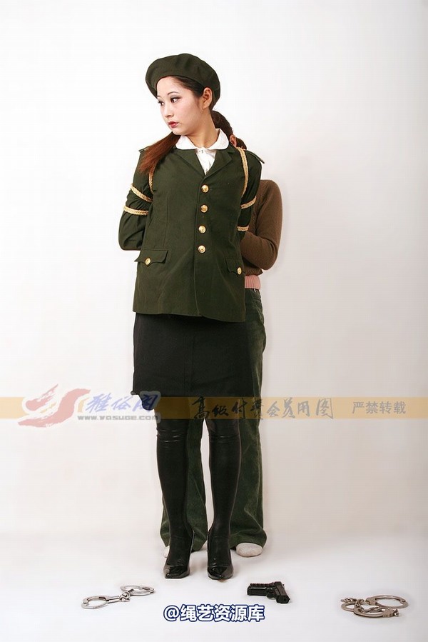 雅俗阁 - 20060401雅思警服 第 39 张图片